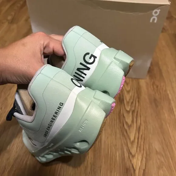 On Cloudsurfer green athletic training running lace up shoes sneakers sz9 new - Picture 3 of 5